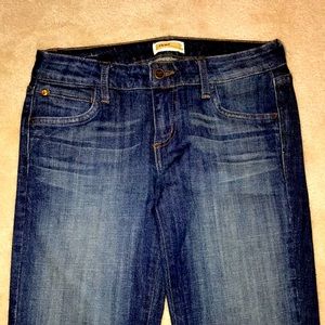 EUC Hart Denim Gorgeous light weight jeans 29